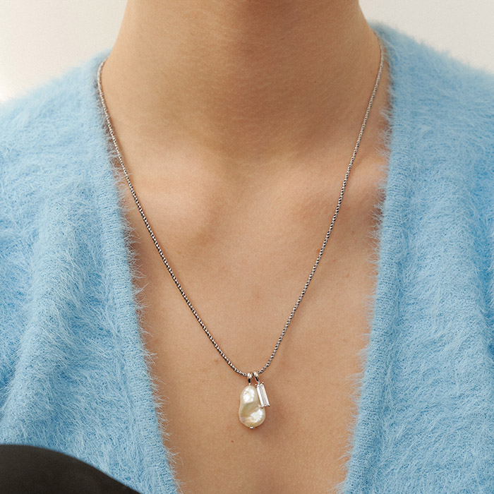 [리퍼브] [GRAY Collection] Pearl and Baguette Stone Rope Necklace