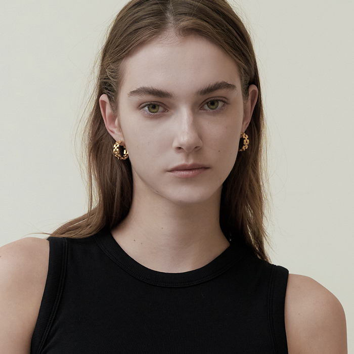 CLASSIC Large Hoop Earrings