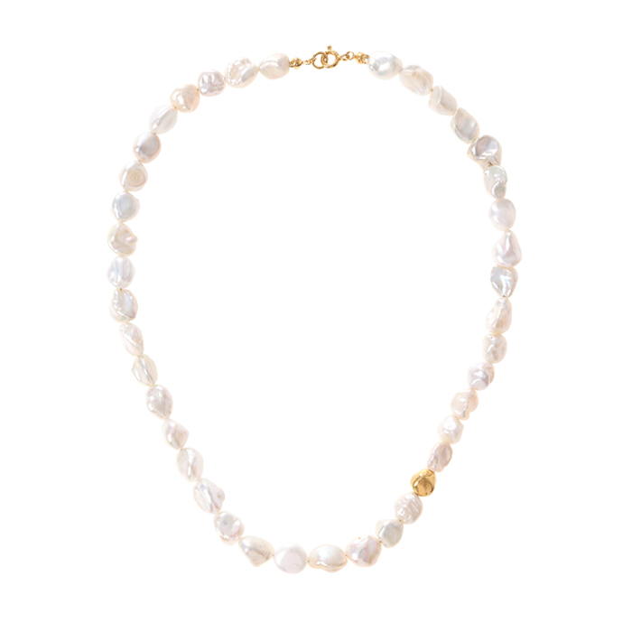 Silhouette Bold Pearl Necklace