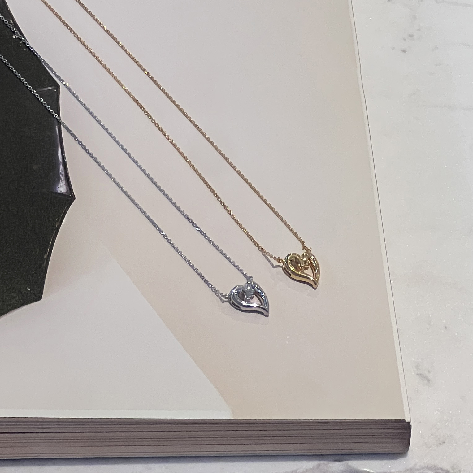BIJOU Heart Chain Necklce
