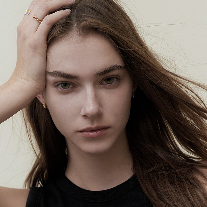 CLASSIC Small Hoop Earrings