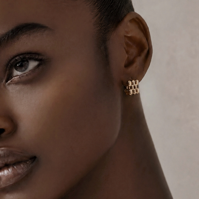 Fine Classic Small Earrings