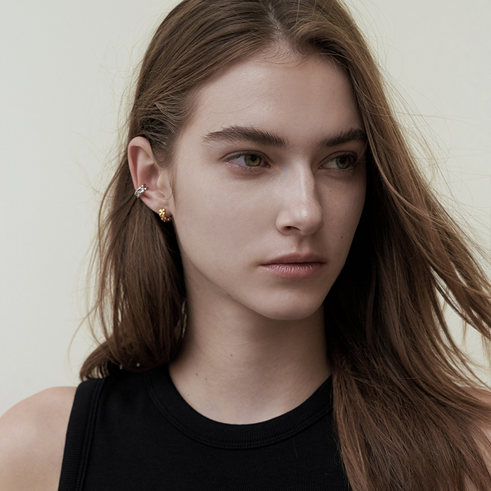 CLASSIC Small Hoop Earrings