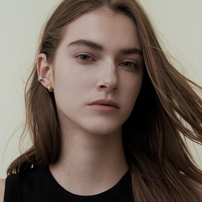 CLASSIC Small Hoop Earrings